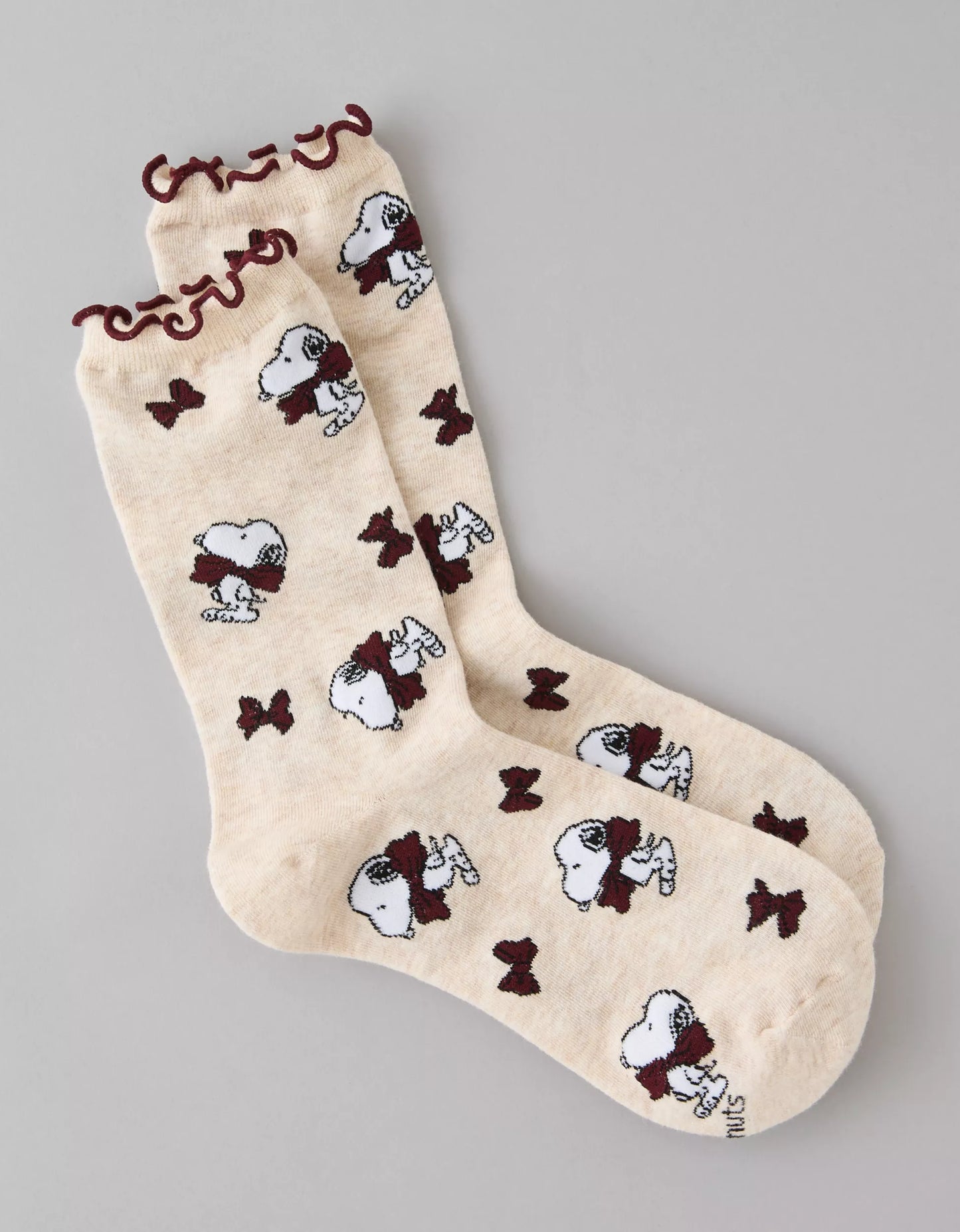 🤍🧦 Snoopy Ruffle Crew Socks – AE (Oatmeal Heather · Edición Especial)