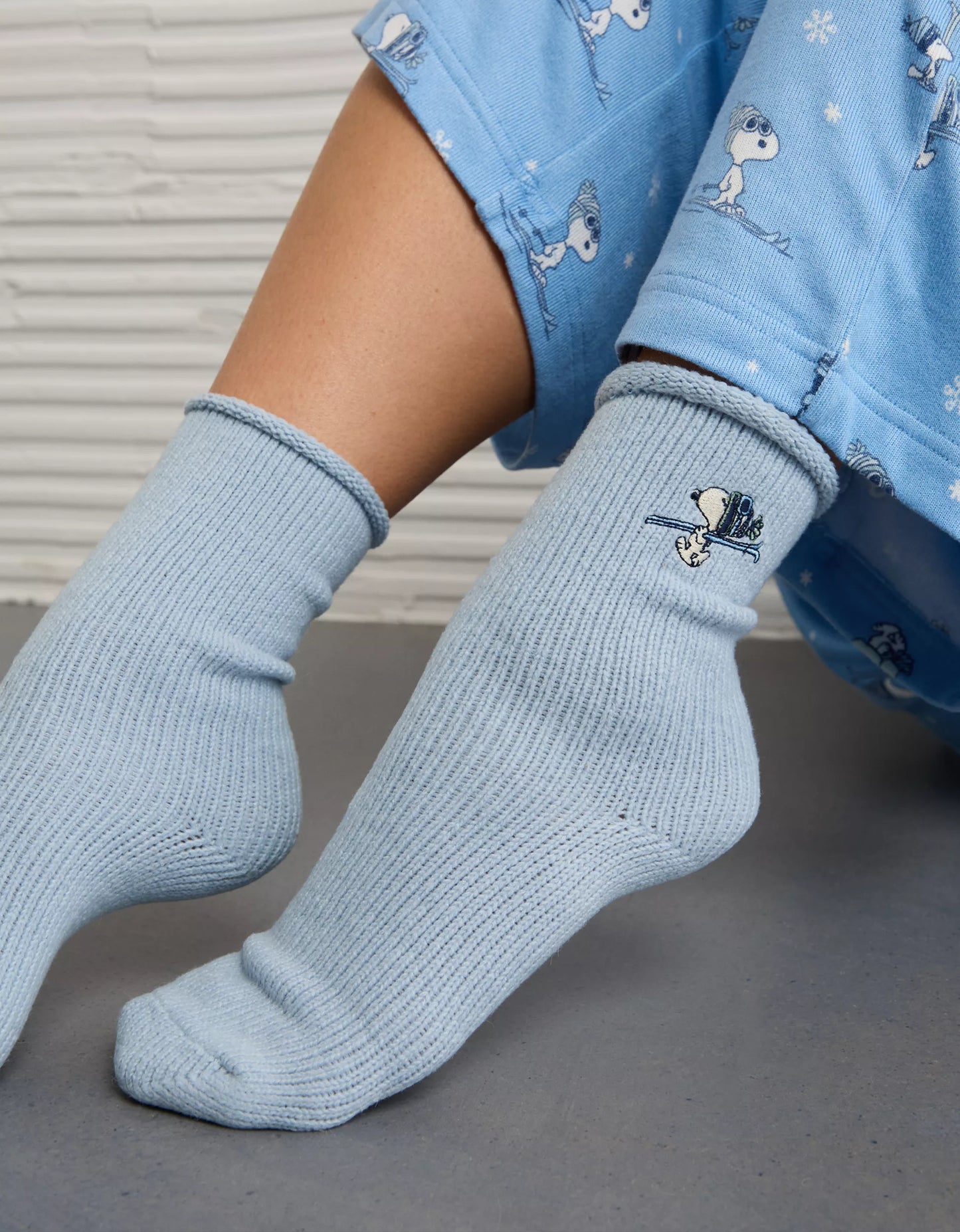 ⛷️🧦 Snoopy Skier Crew Socks – AE (Edición Especial)
