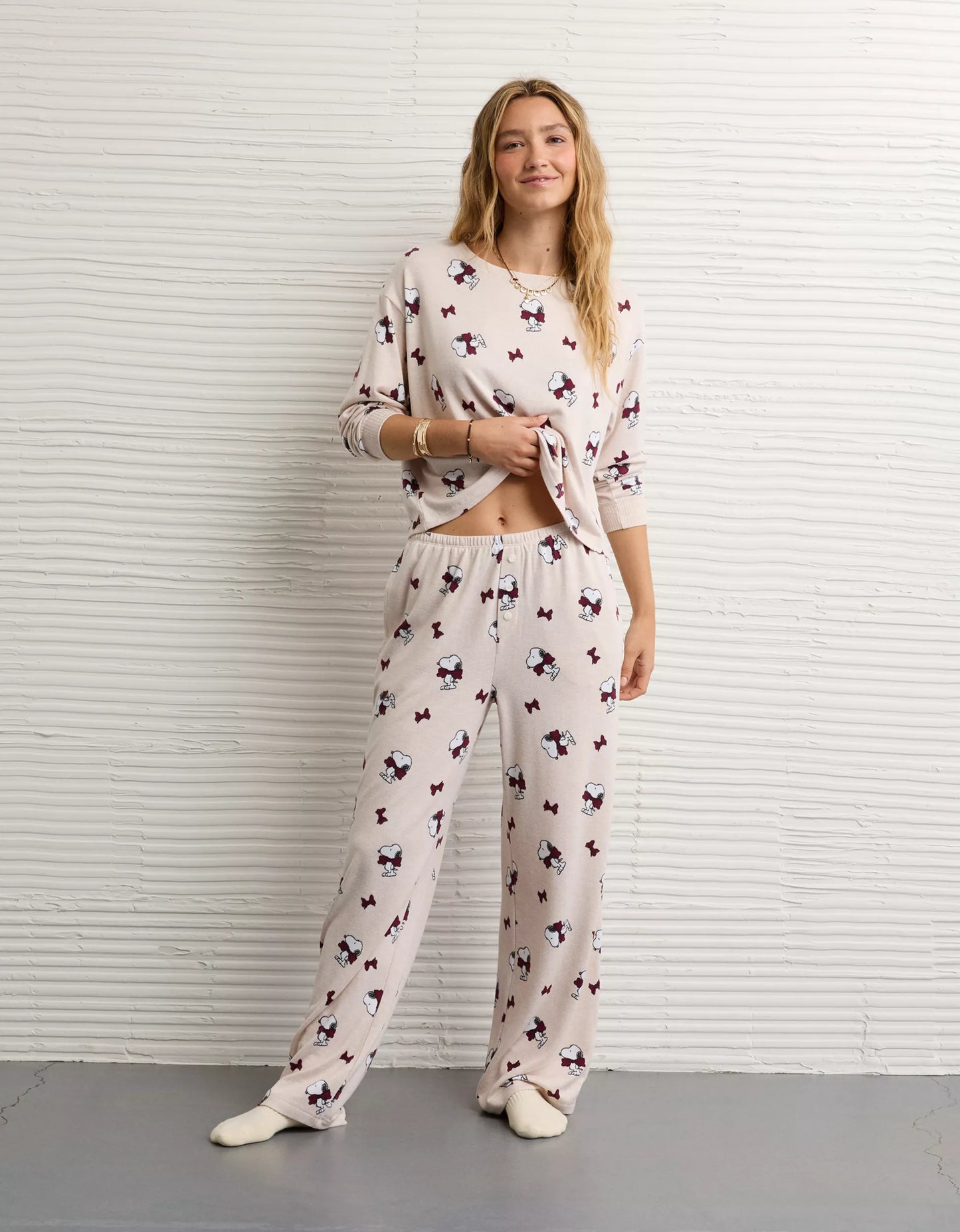 🤍 Snoopy Long-Sleeve & Pant PJ Set – AE Luxe Plush (Oatmeal Heather)
