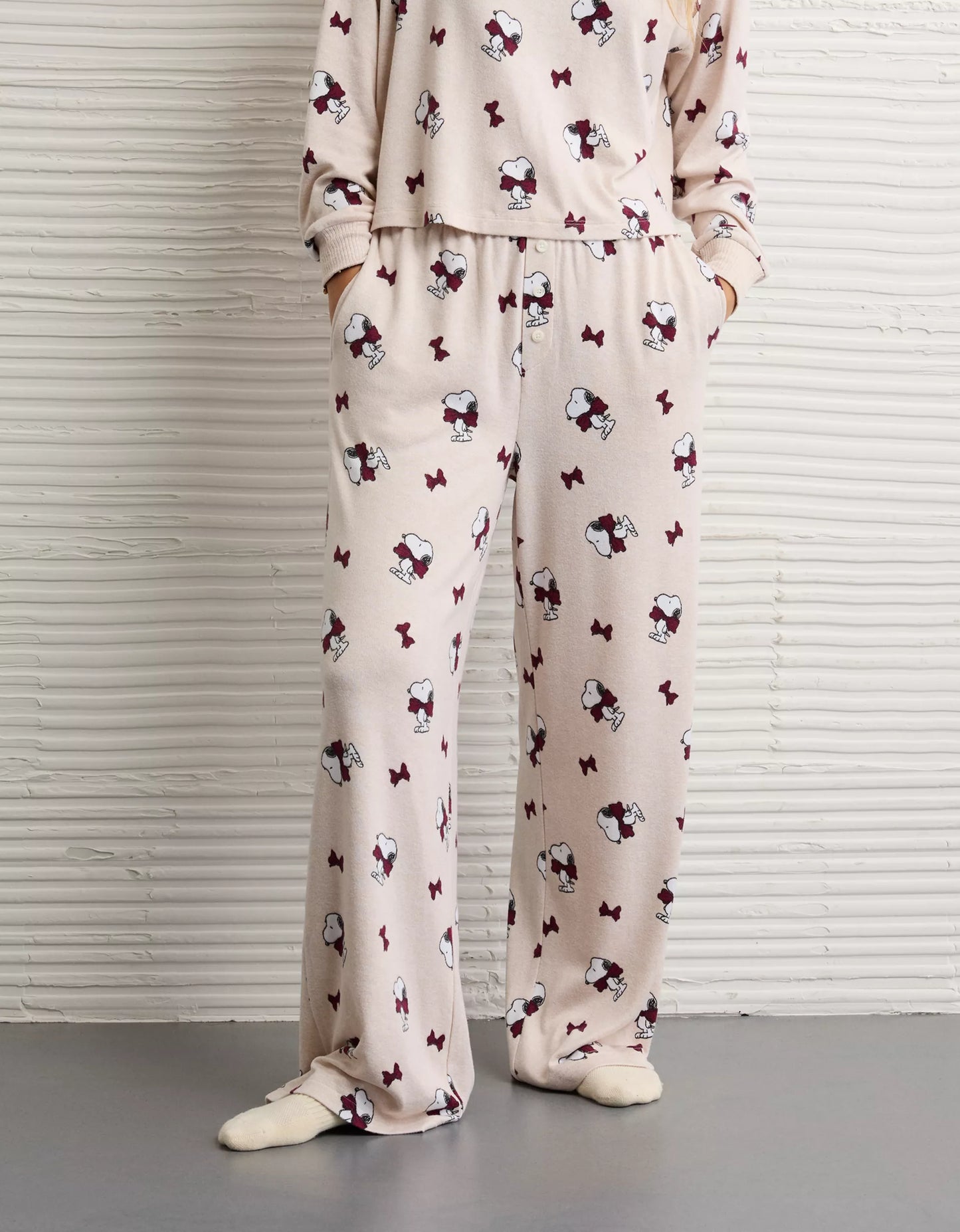🤍 Snoopy Long-Sleeve & Pant PJ Set – AE Luxe Plush (Oatmeal Heather)