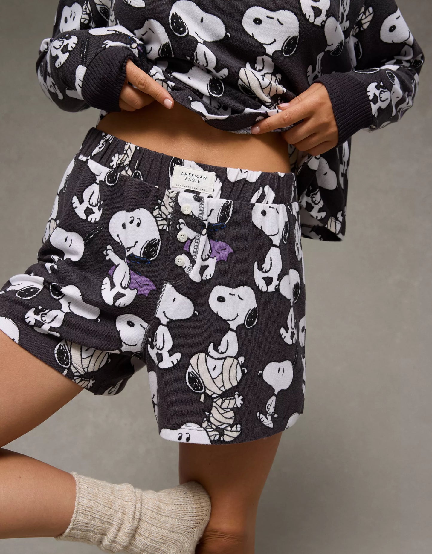 🎃 Snoopy Halloween PJ Set – AE Luxe Plush (Grey · Edición Especial)