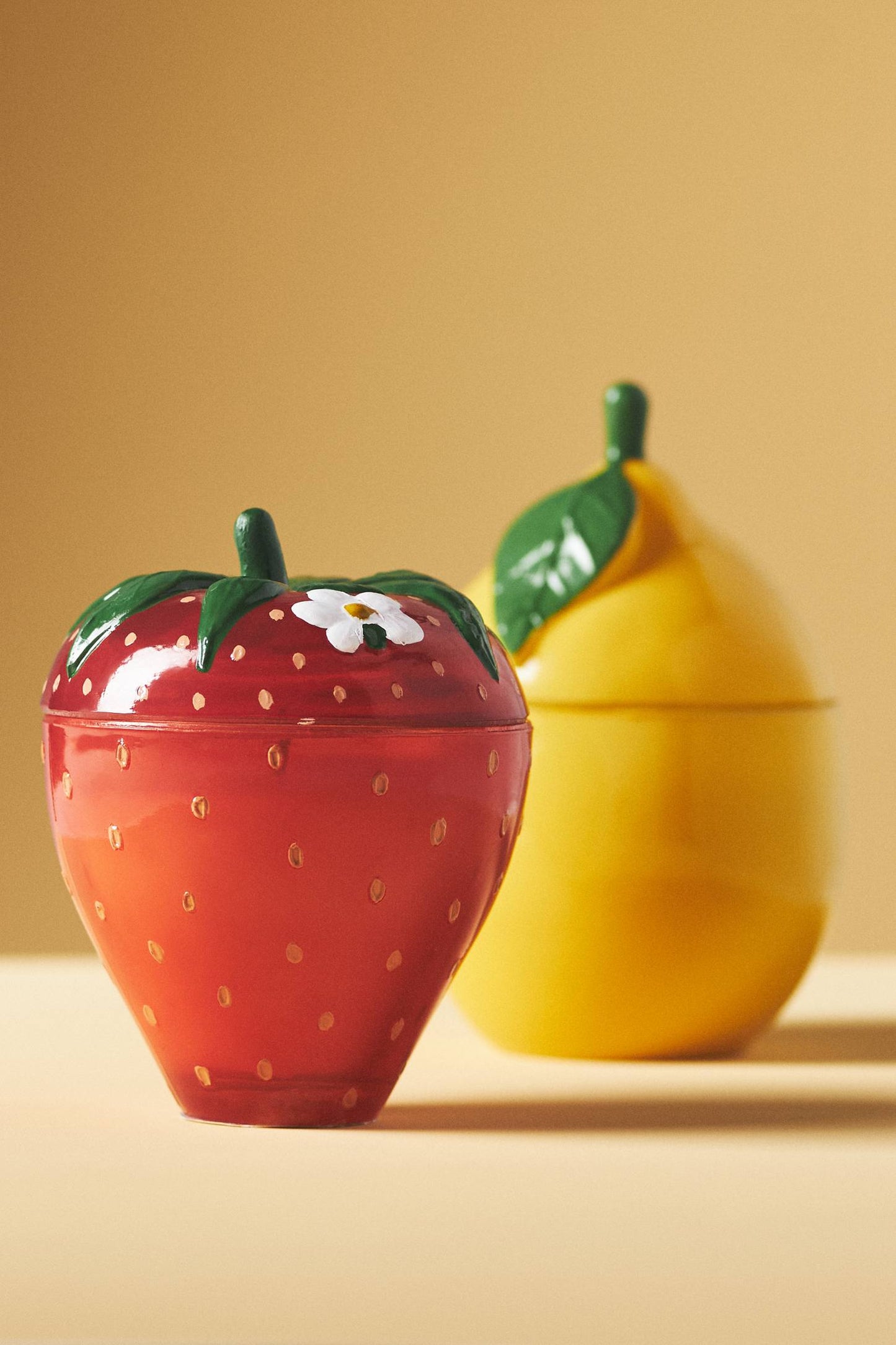 Strawberry-Shaped Fruity Strawberry & Guava Glass Candle