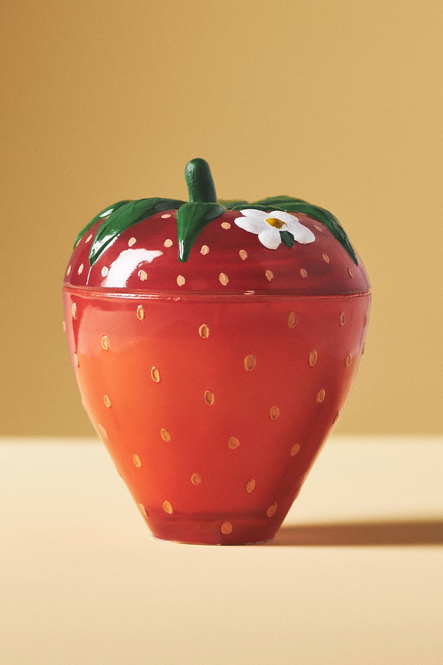Strawberry-Shaped Fruity Strawberry & Guava Glass Candle