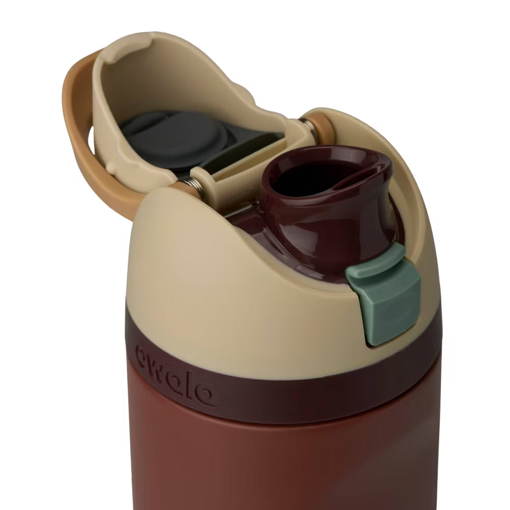 Owala FreeSip 24oz Dark Red – Edición Especial Hearth & Hand™ with Magnolia