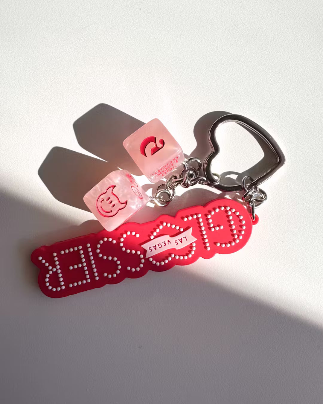 🎰 Vegas Keychain – Glossier