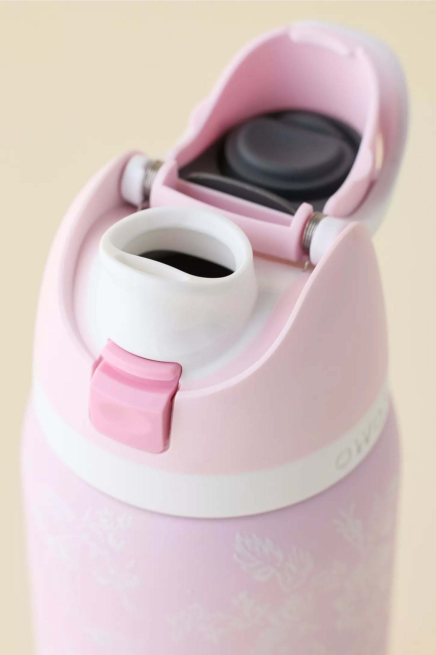 🎀 Owala FreeSip 32 oz – Ribbon Toile (UO Exclusive)