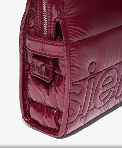 👜 Puffy Beauty Bag – Glossier (Edición Limitada)