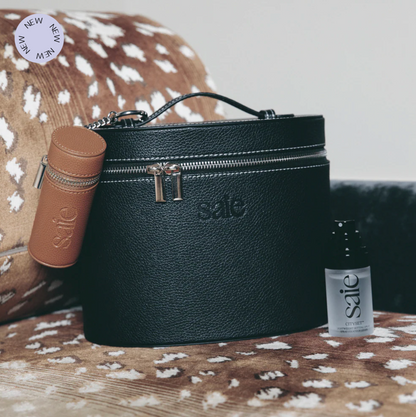 🖤 The Large Vanity Case (Midnight Black) – Saie