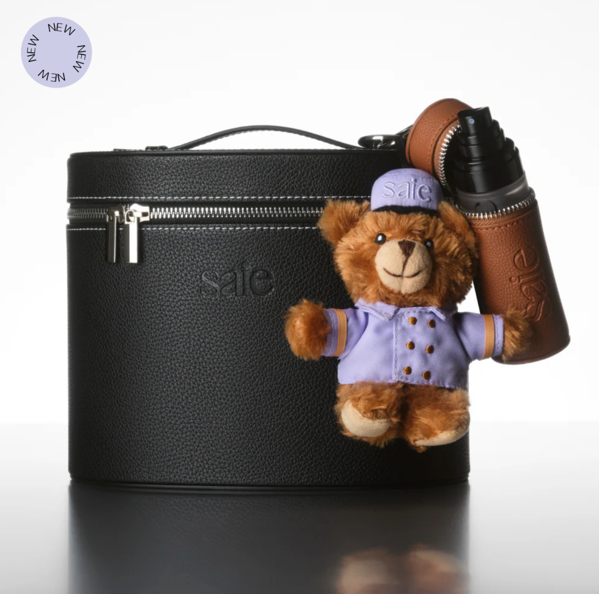 🐻 Bellhop Bear Keychain – Saie
