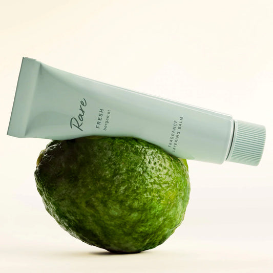 Rare Fresh Bergamot Layering Balm – Perfume sólido Rare Beauty 🍋