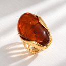 Anillo Ámbar ajustable de resina y acero inoxidable dorado