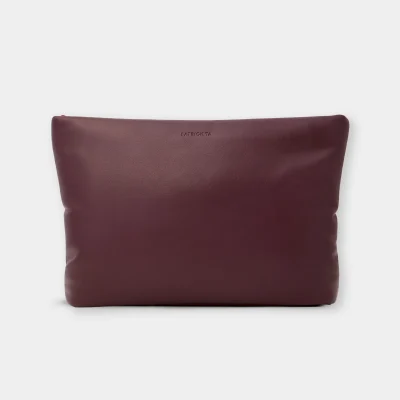 Patrick Ta Puffer Clutch Burgundy cosmetiquera acolchada
